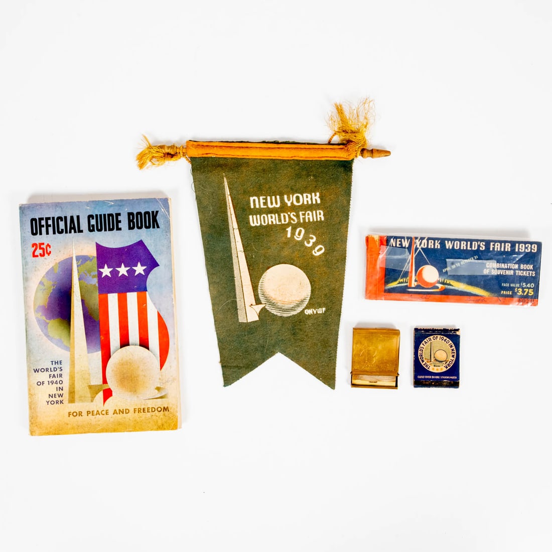 Group of New York World's Fair Souvenirs & Ephemera (1 of 4)