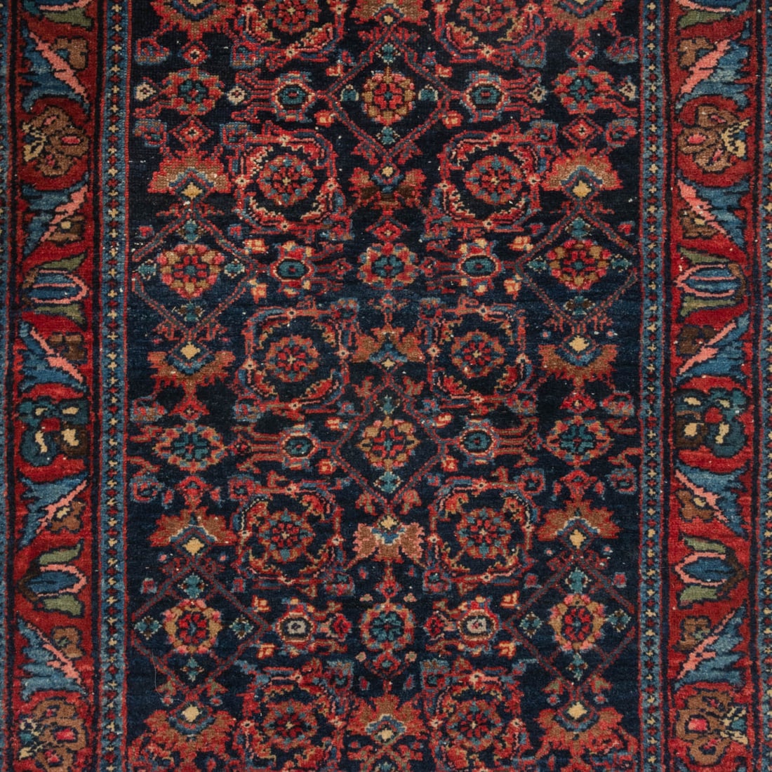 Sarouk Wool Rug - 3