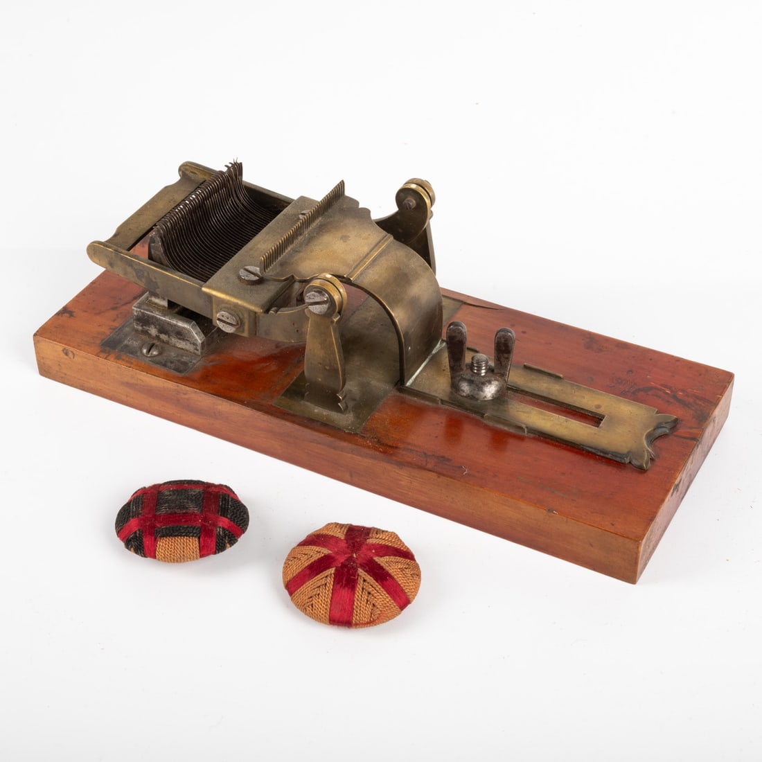 Button Weaving Machine Model - 3