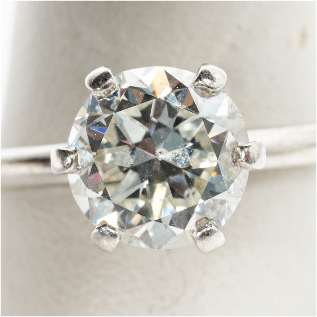 Platinum and Diamond Ring - 2