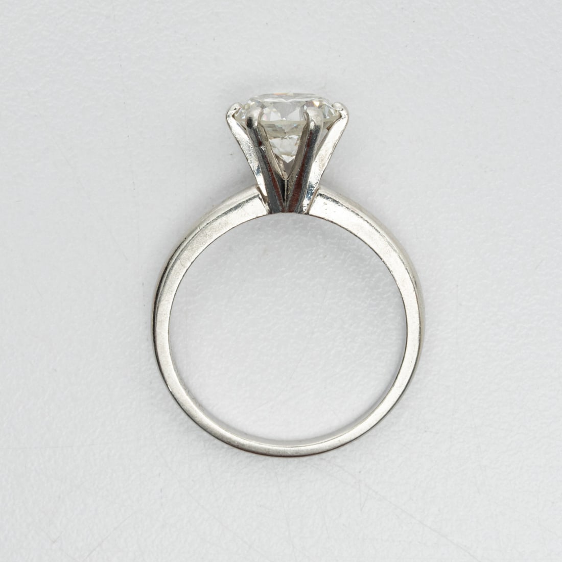 Platinum and Diamond Ring - 3