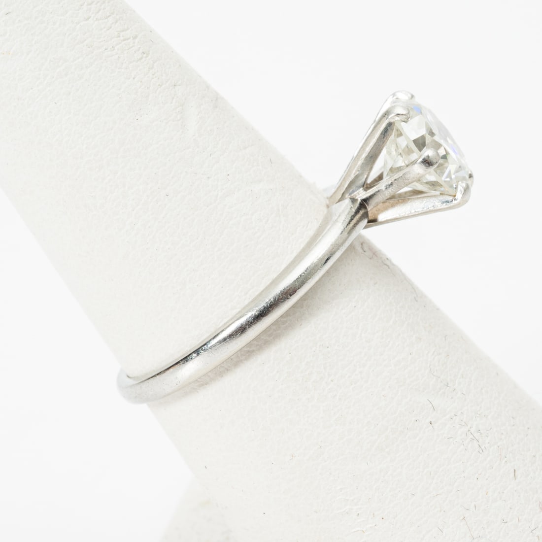 Platinum and Diamond Ring - 6