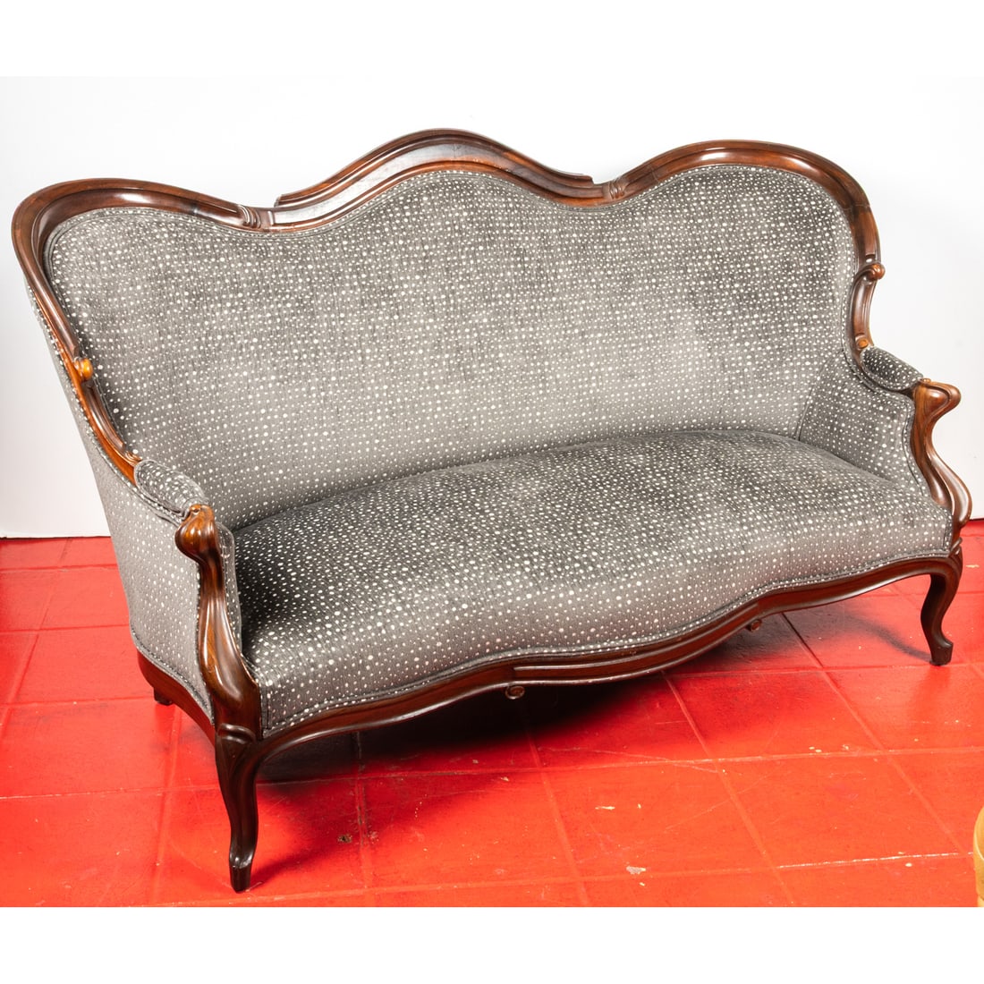 A Victorian Settee - 4