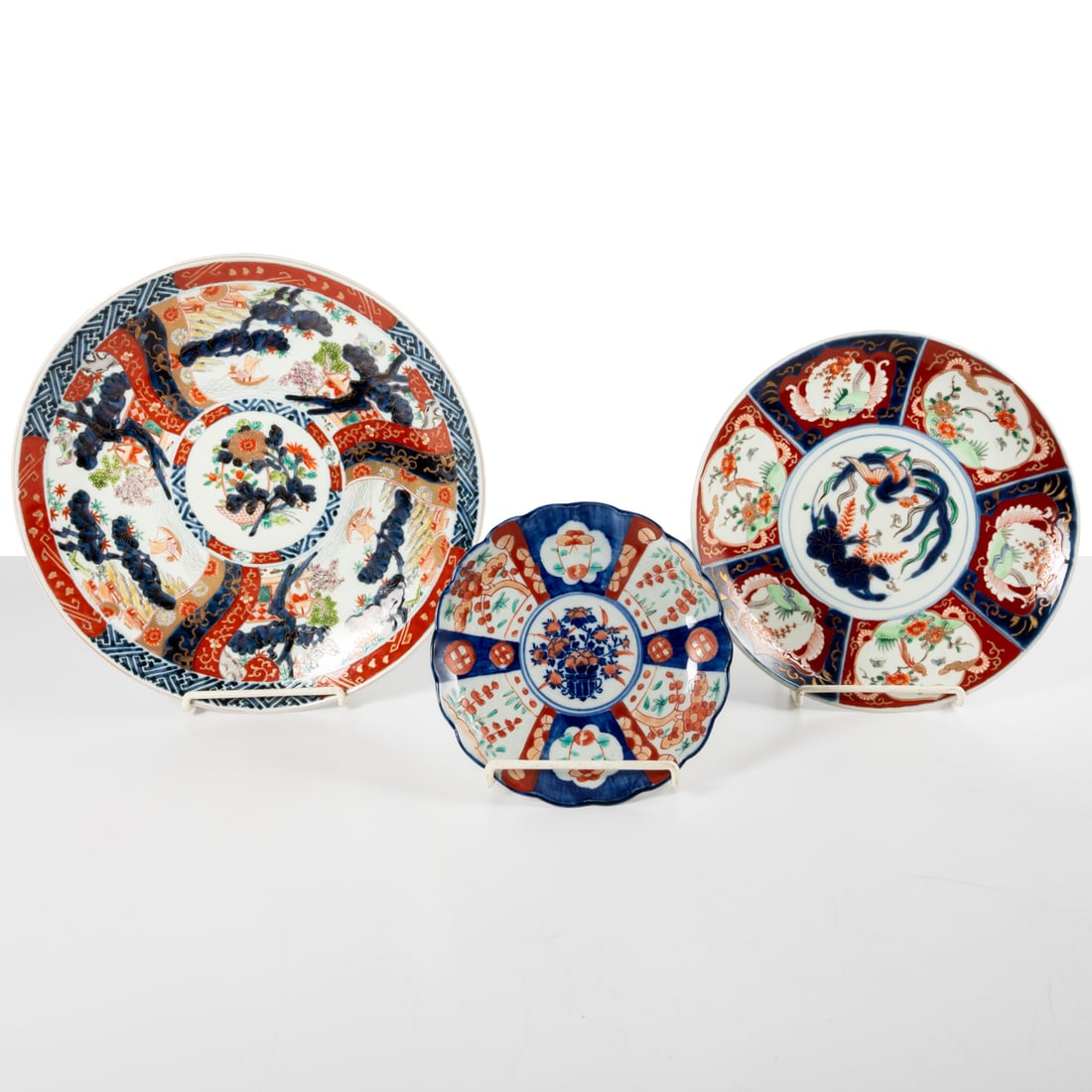 Three Japanese Imari Decorative Items (1 of 5)