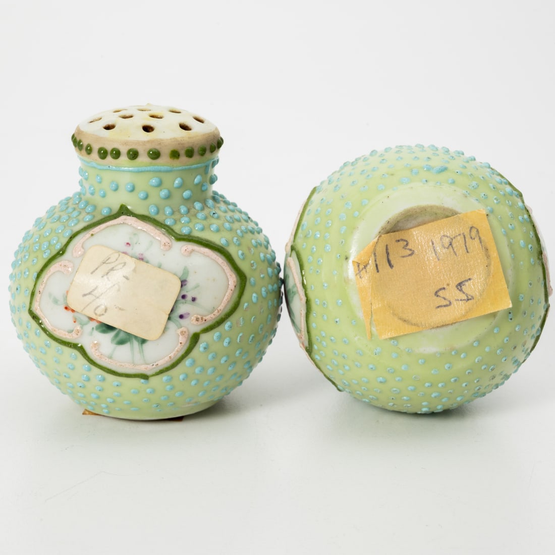Eight Japanese Moriage Decorative Items - 5
