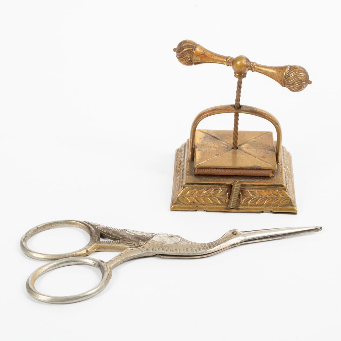 A Victorian Brass Novelty Tape Measure (1 of 5)