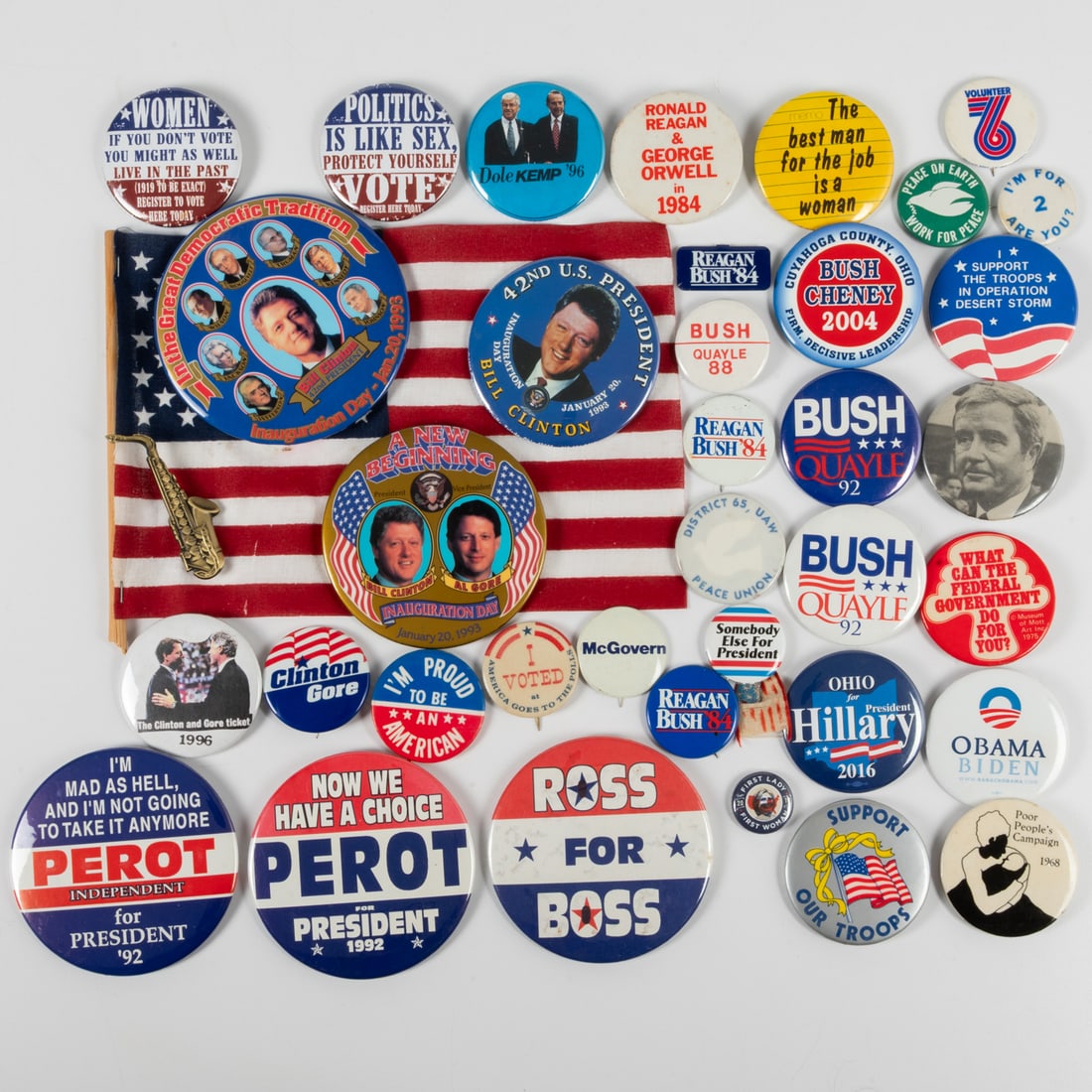 Nineteen Political Campaign Pinbacks: Nineteen Political Campaign Pinbacks, 20th Century, Campaigns including Henry Perot, Barack Obama and Joe Biden, George Bush and Dick Cheney, Bill Clinton and Al Gore, Hilary Clinton, Ronald Reagan