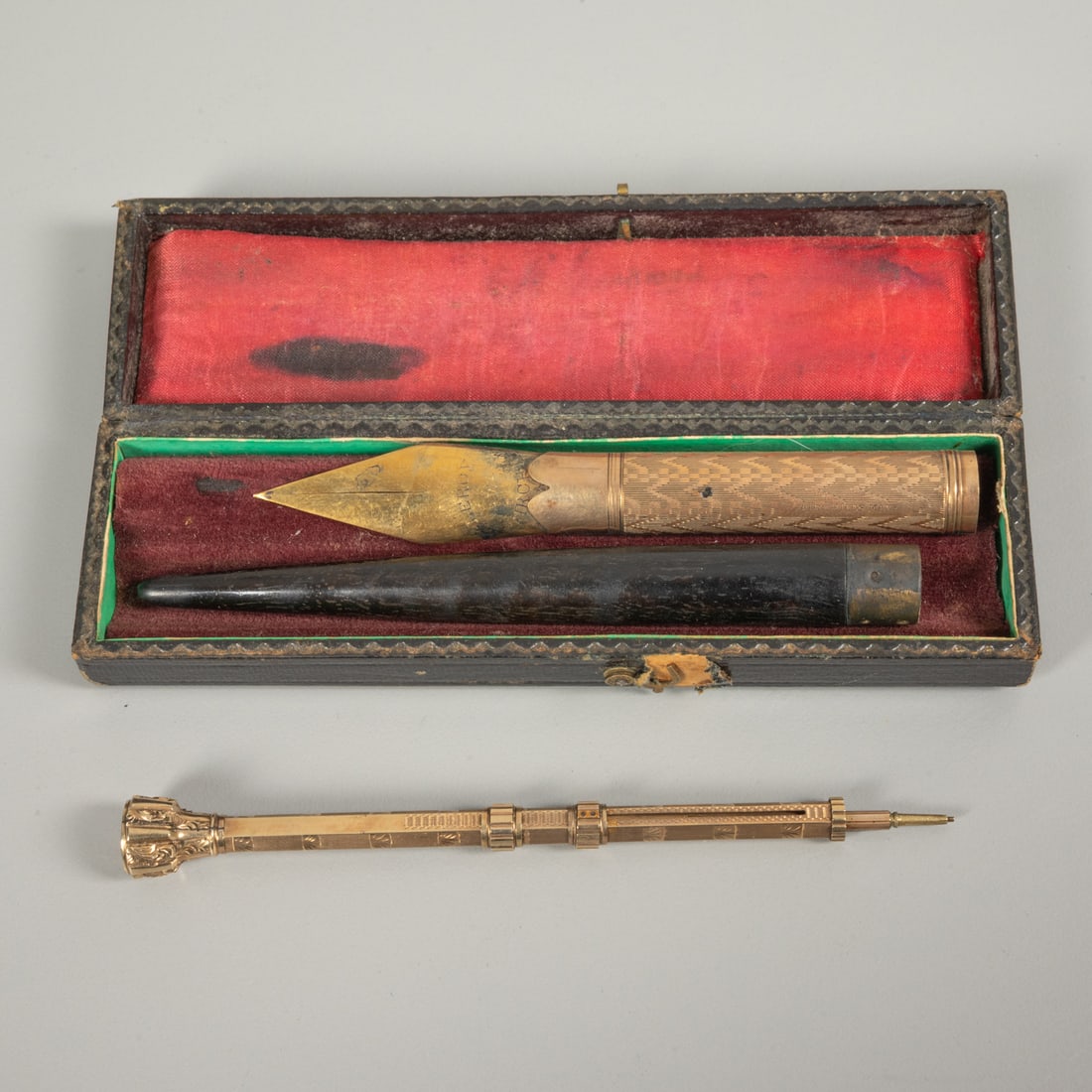 A Victorian Combination Propelling Pencil and Dip Pen (1 of 6)