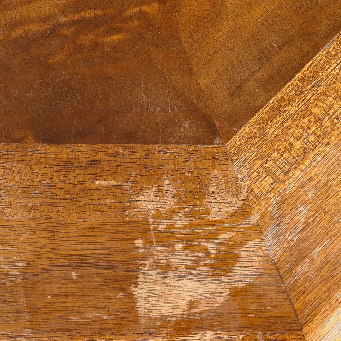 An Octagonal Center Table - 5