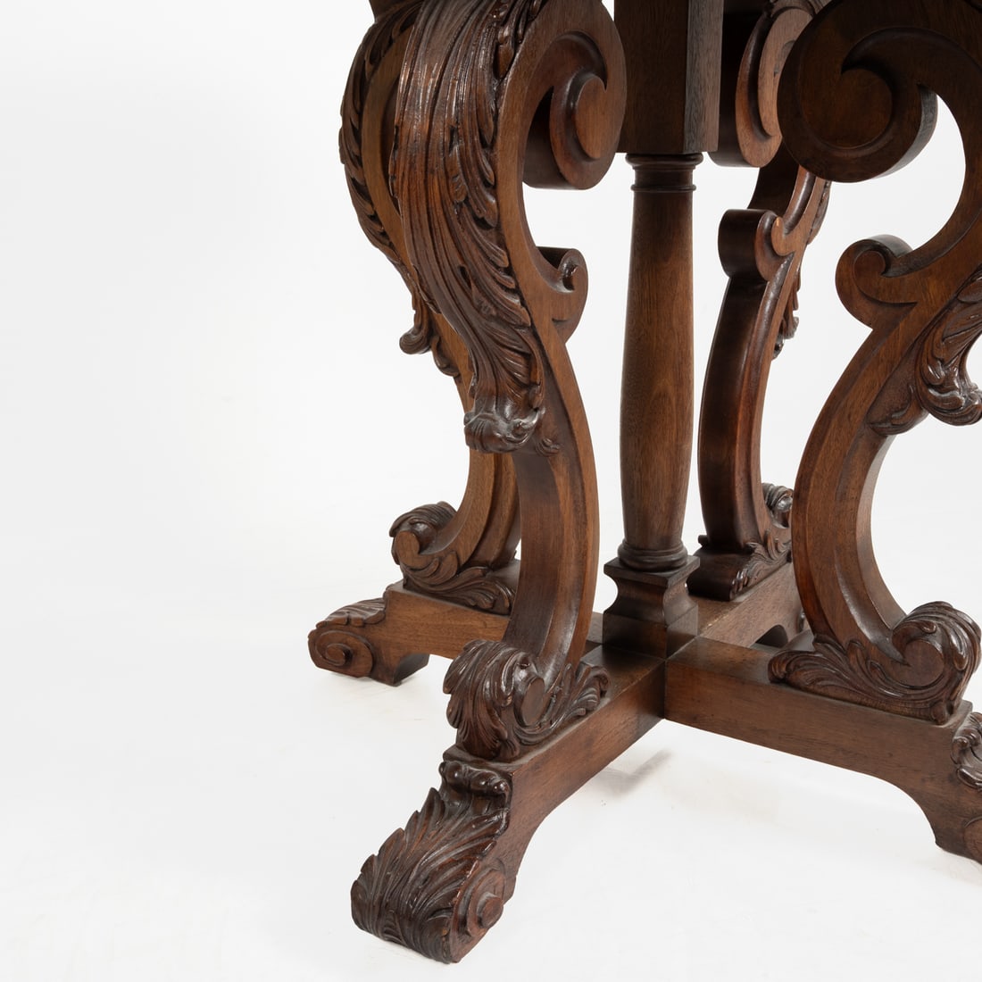 An Octagonal Center Table - 6