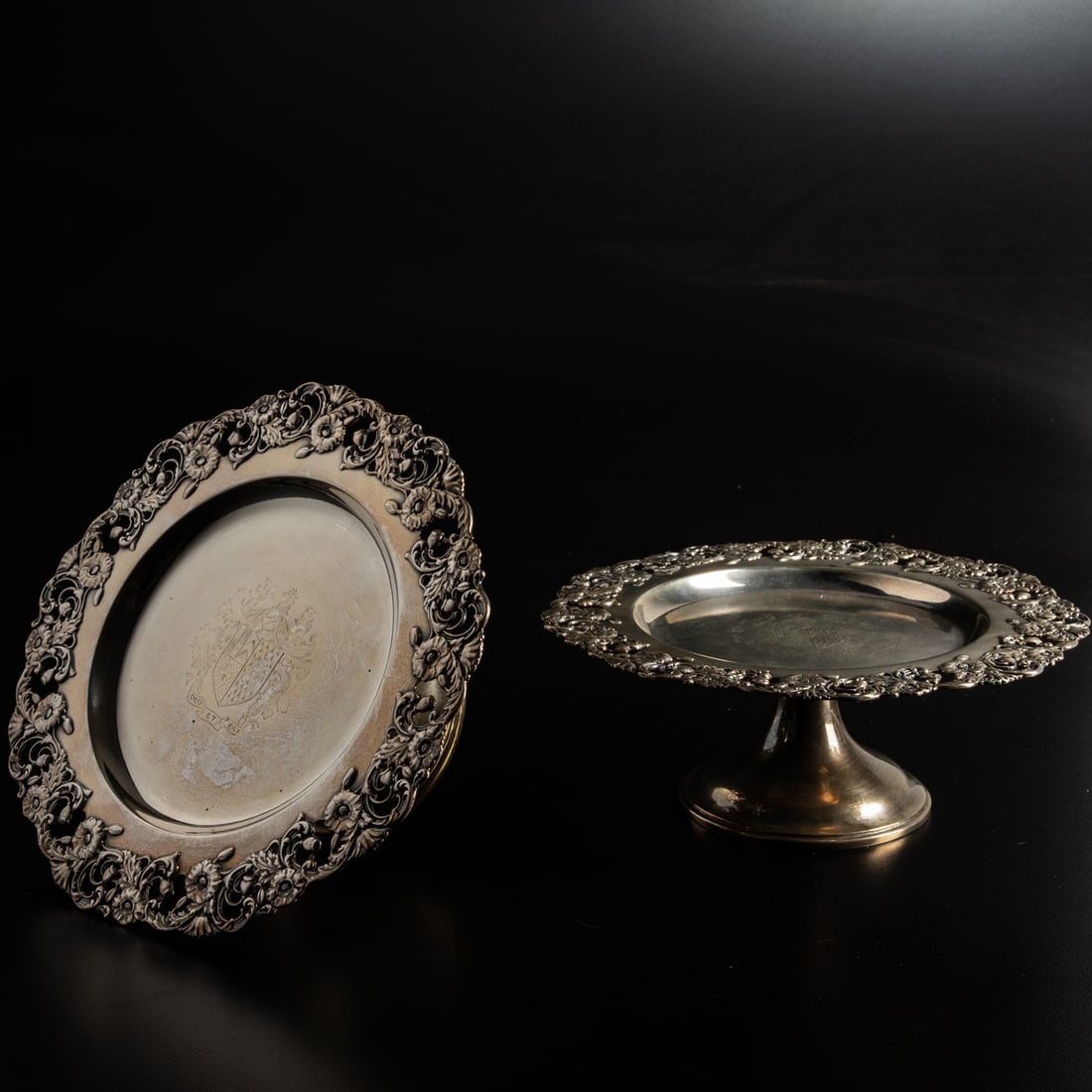 A Pair of English Sterling Silver Tazzas (1 of 4)