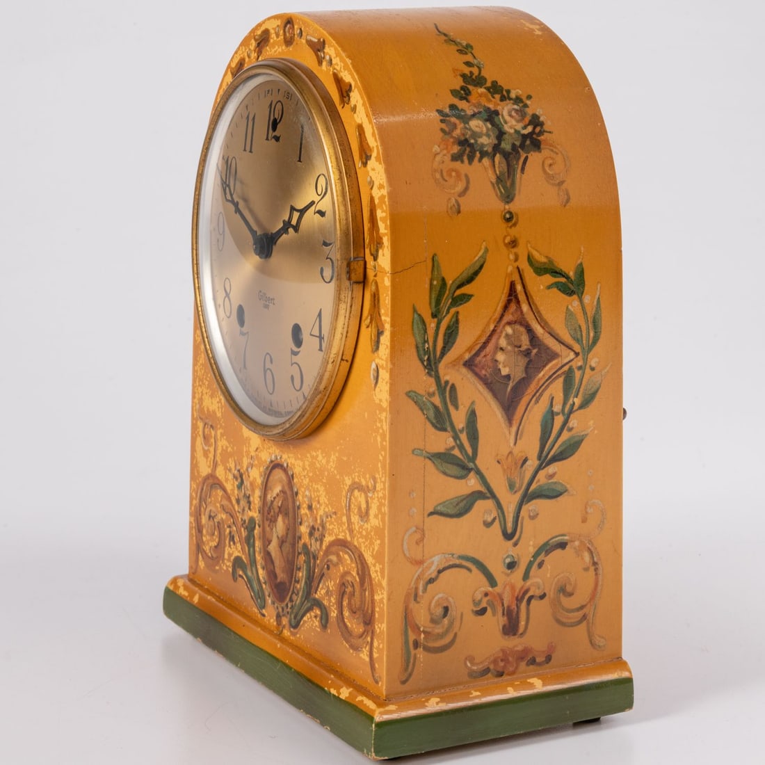 A Gilbert Clock Co. Mantel Clock - 3