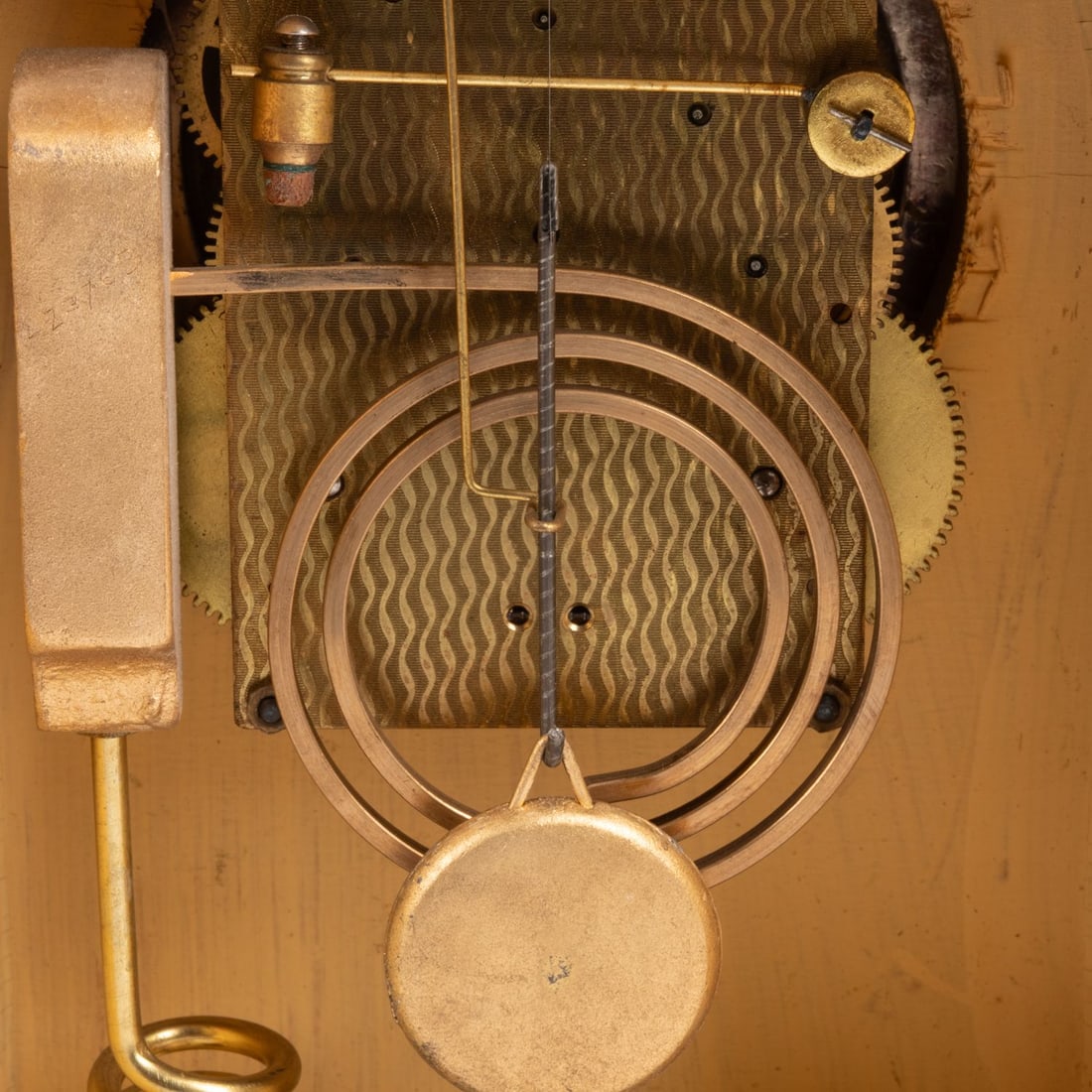 A Gilbert Clock Co. Mantel Clock - 5