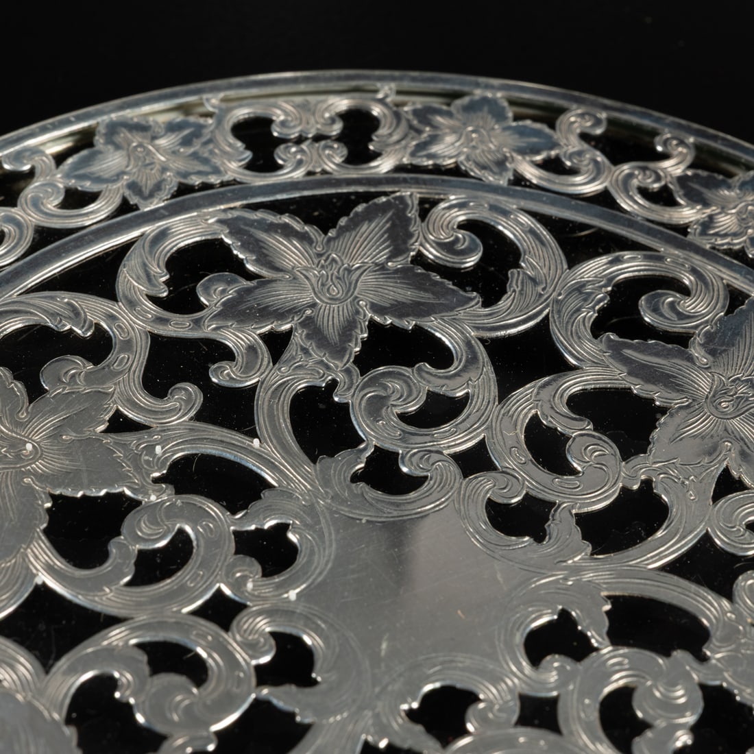 Sterling Silver and Glass Serving Objects - 2