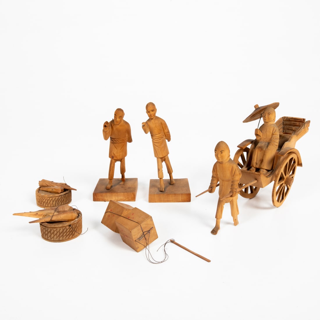 Nine Japanese Decorative Objects - 4