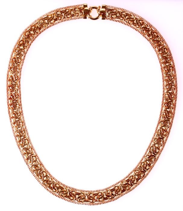 An 18kt. Yellow Gold Choker Necklace, 20th Century.: An 18kt. Yellow Gold Choker Necklace, 20th Century. Weight: 25.5 dwt.