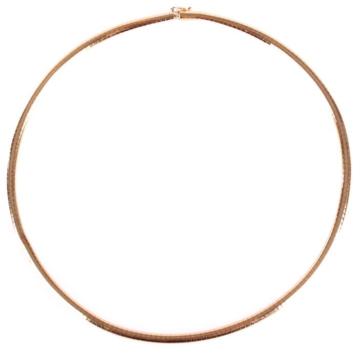 An 18kt. Yellow Gold Choker Necklace, 20th Century.: An 18kt. Yellow Gold Choker Necklace, 20th Century. Weight: 14.8 dwt.