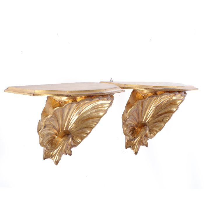 A Pair of Italian Gilt Carved Shell Form Wall Brackets,: A Pair of Italian Gilt Carved Shell Form Wall Brackets, 20th Century. Dimensions: h: 7 x w: 10 x d: 6 in.