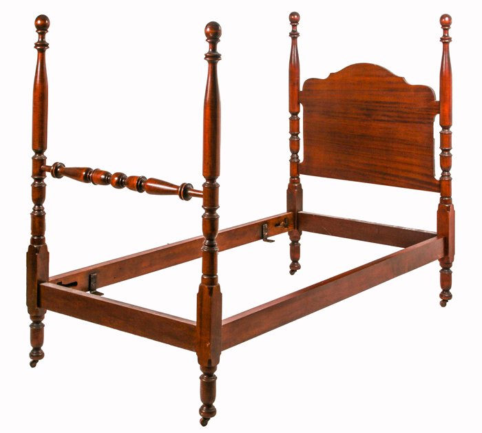 A Georgian Style Mahogany Child's Bed, 20th Century.: A Georgian Style Mahogany Child's Bed, 20th Century. Headboard dimensions: h: 59 x w: 40 x d: 3 in.