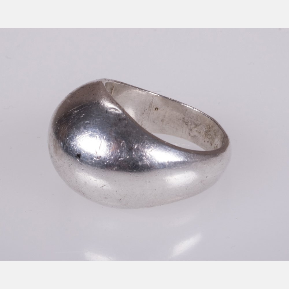 A Mexican Sterling Silver Ring. (1 of 4)