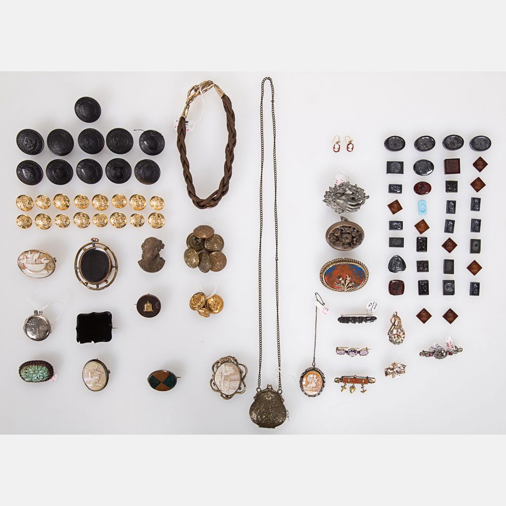 A Miscellaneous Collection of Victorian Brooches, (1 of 6)