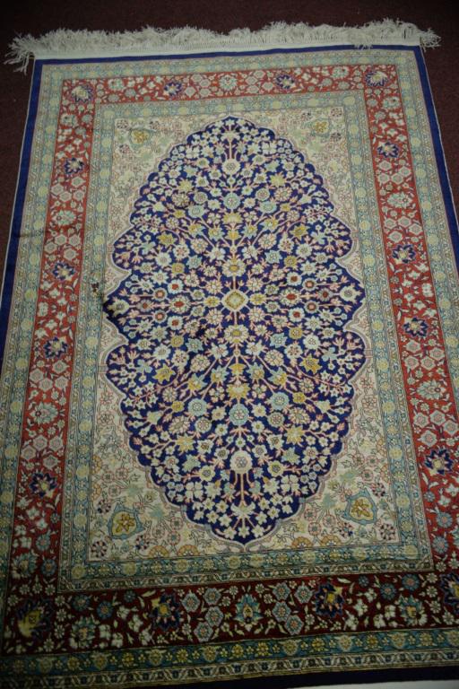 Fine Qun Silk Persian Rug 3.1 x 4.6 ft (1 of 7)