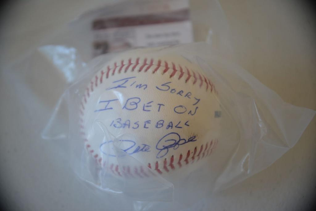 Pete Rose Signed Baseball COA (1 of 3)