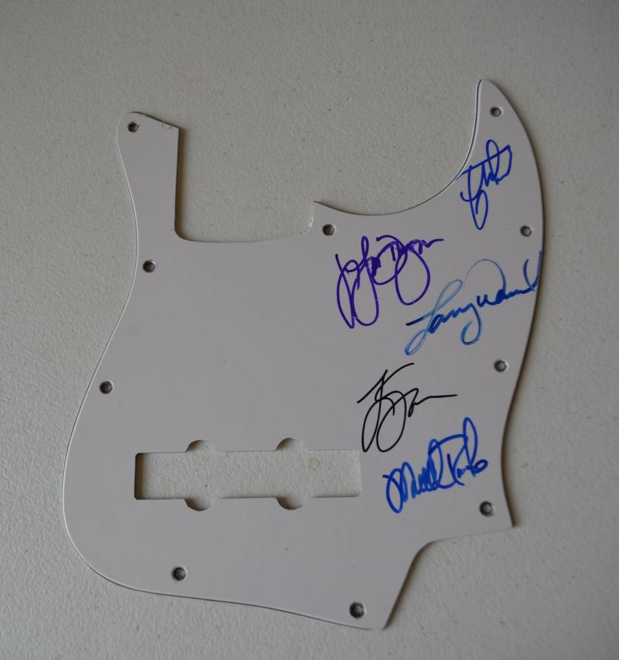 Seinfeld Cast Signed Guitar Plate: Fantastic find in this guitar plate signed by the cast of Seinfeld! Very good condition. This is from and credible consignor and we believe it to be genuine. Congratulations to the winning bidder!