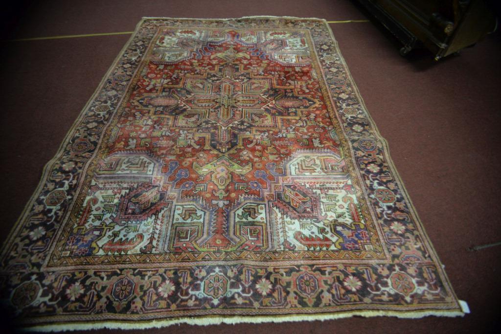 Persian Ahar Hand Knotted Rug 6.5 x 9.7ft: Fine hand knotted rug! In good condition, ready to use! Rug is a little darker and richer color in person. Retail $1300. 6.5 x 9.7 ft