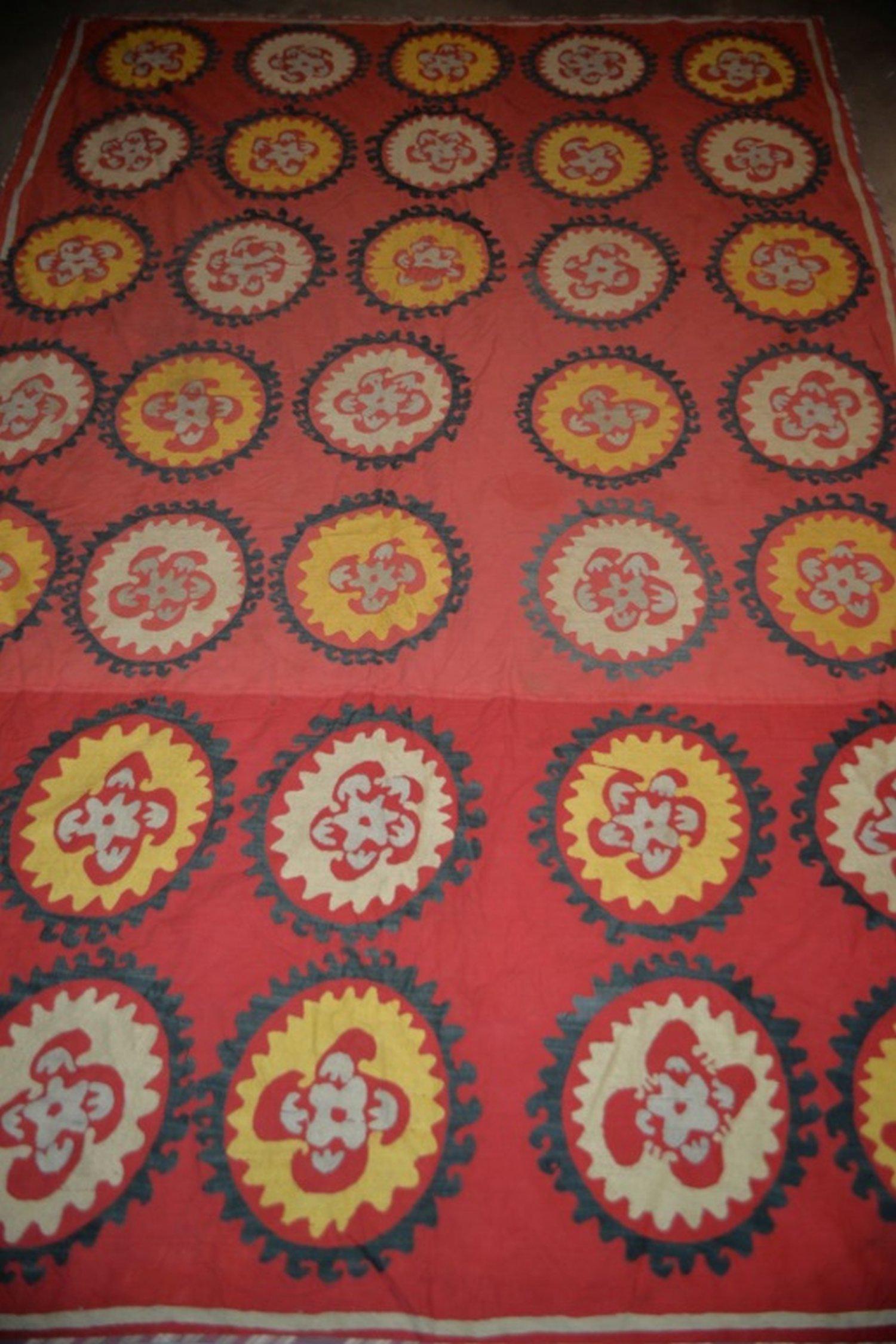 Vintage Suzani Hand Made Rug 5.3 x 7.9 (1 of 6)