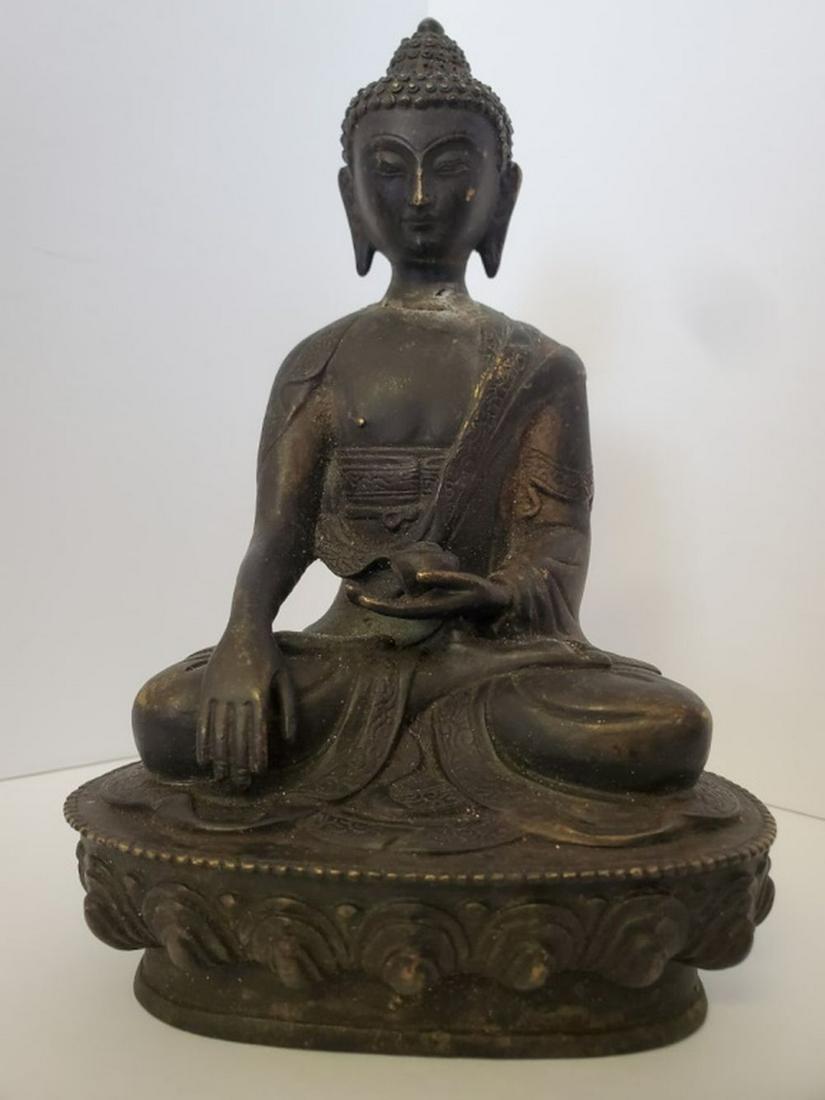 18th Century Tibetan Bronze Buddha Sculpture 8"H (1 of 7)