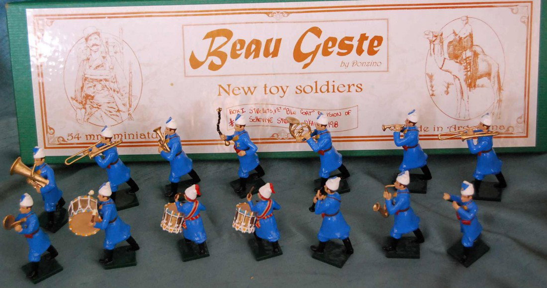 14 Models of Secheviye Strelts Soldiers Band: 14 members 1918 'Blue Coat' Secheviye Strelts In Box from Donzino. 14 Band menbers. Made in Argentina