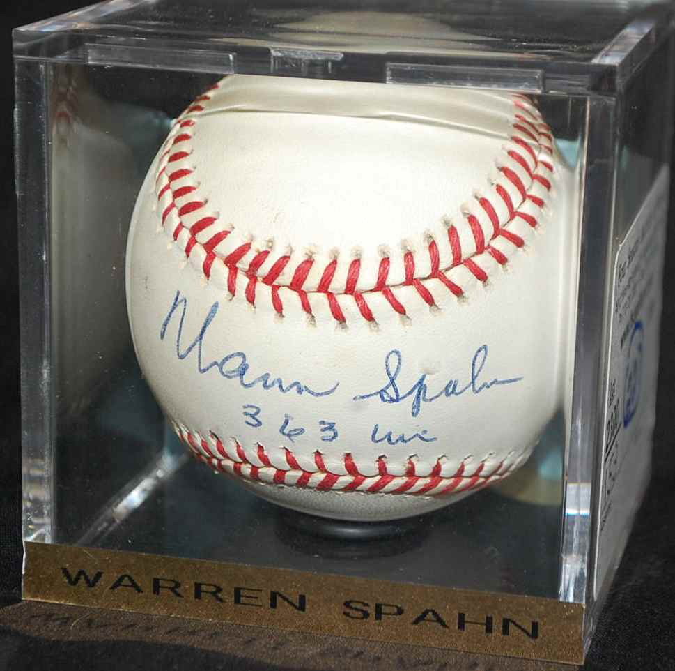 WARREN SPAHN AUTOGRAPHED BASEBALL: SIGNED