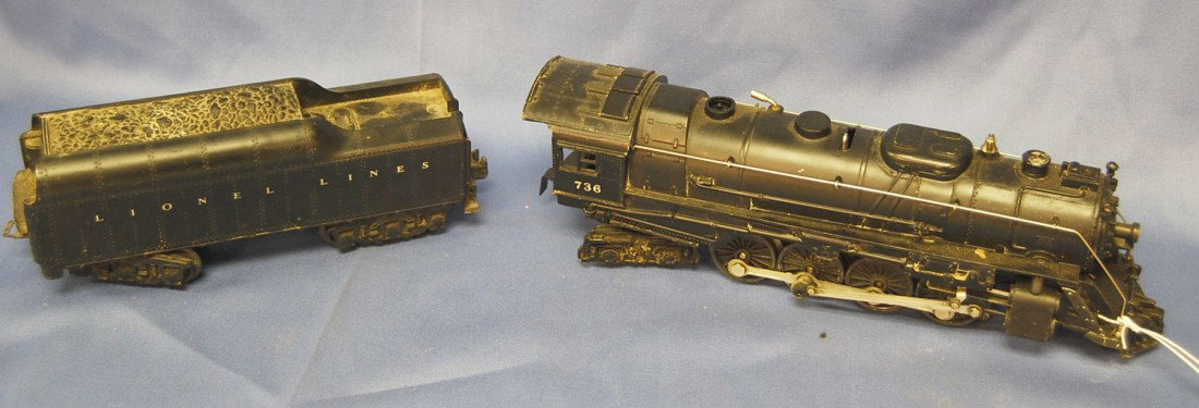 VINTAGE LIONEL 2-8-4 STEAM LOCOMOTIVE & TENDER O-G: APPEARS COMPLETE UNTESTED , NEEDS A GOOD CLEANING.