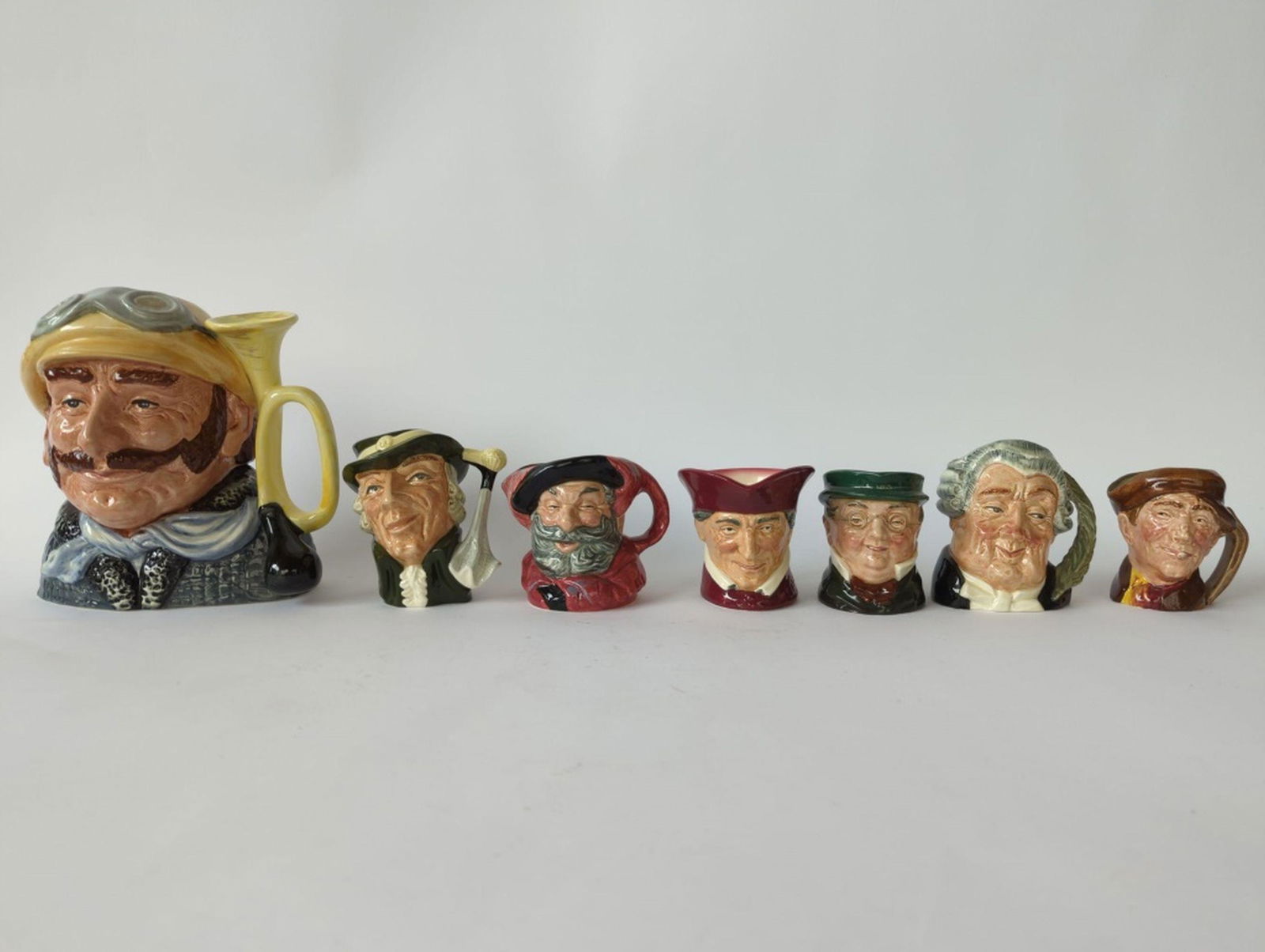 7 Vintage Royal Doulton Character Mugs Group 5 (1 of 9)