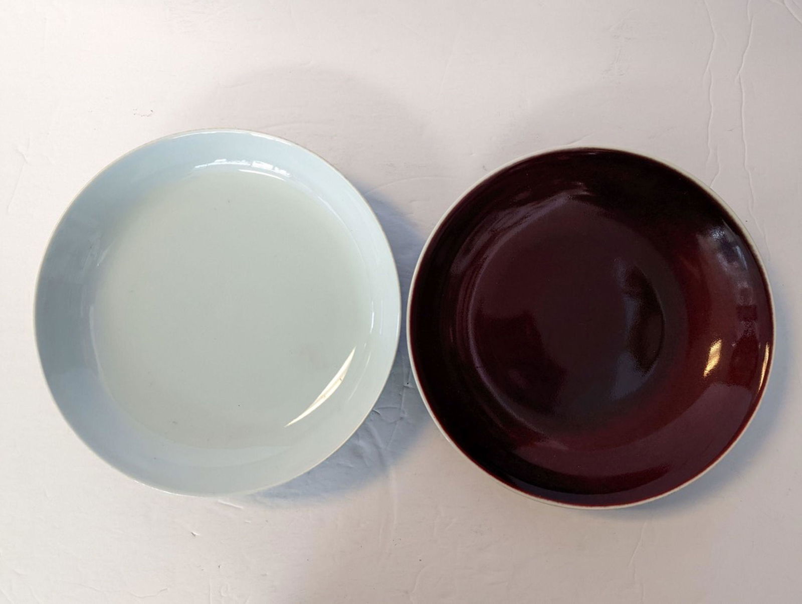 2 Antique Chinese Porcelain Signed Bowls 9"W: Both fine bowls for one money! Red porcelain bowl 9W in. Celadon porcelain bowl 9W in. Very good condition! Be sure and view all pics for condition. Great deal! Enjoy!