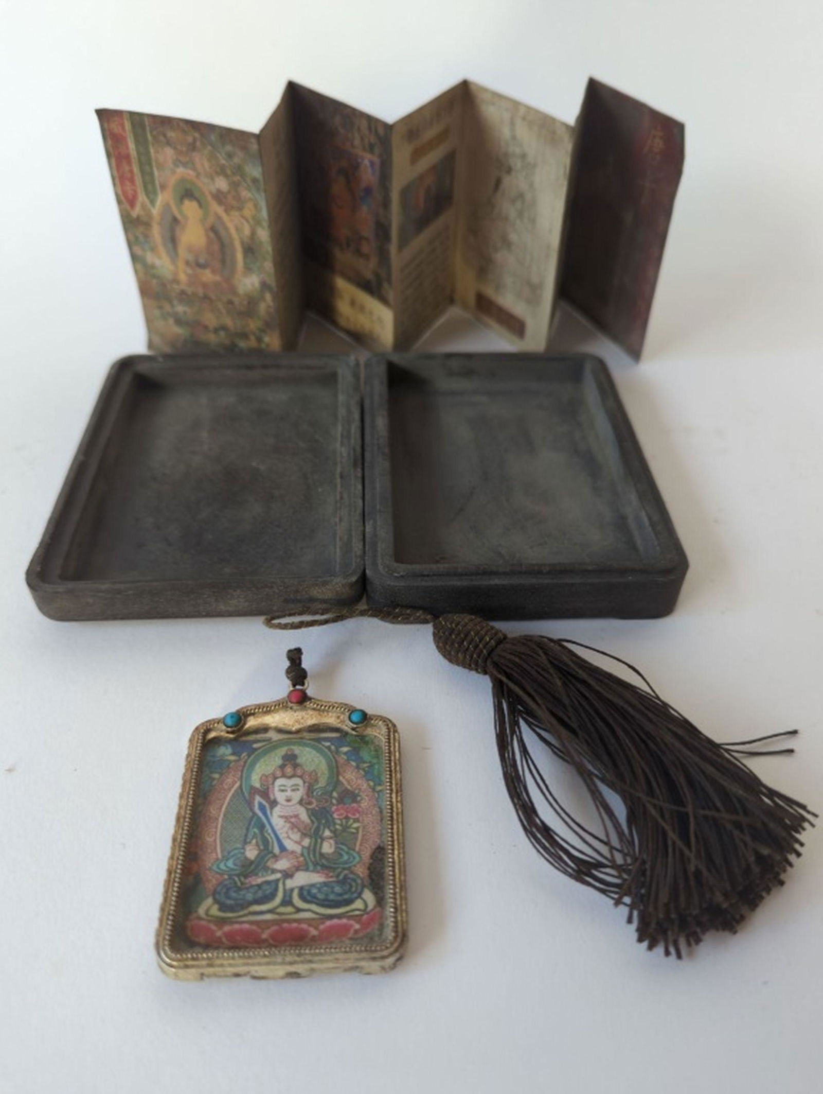 Antique Chinese Buddha Pendant in Carved Box (1 of 5)