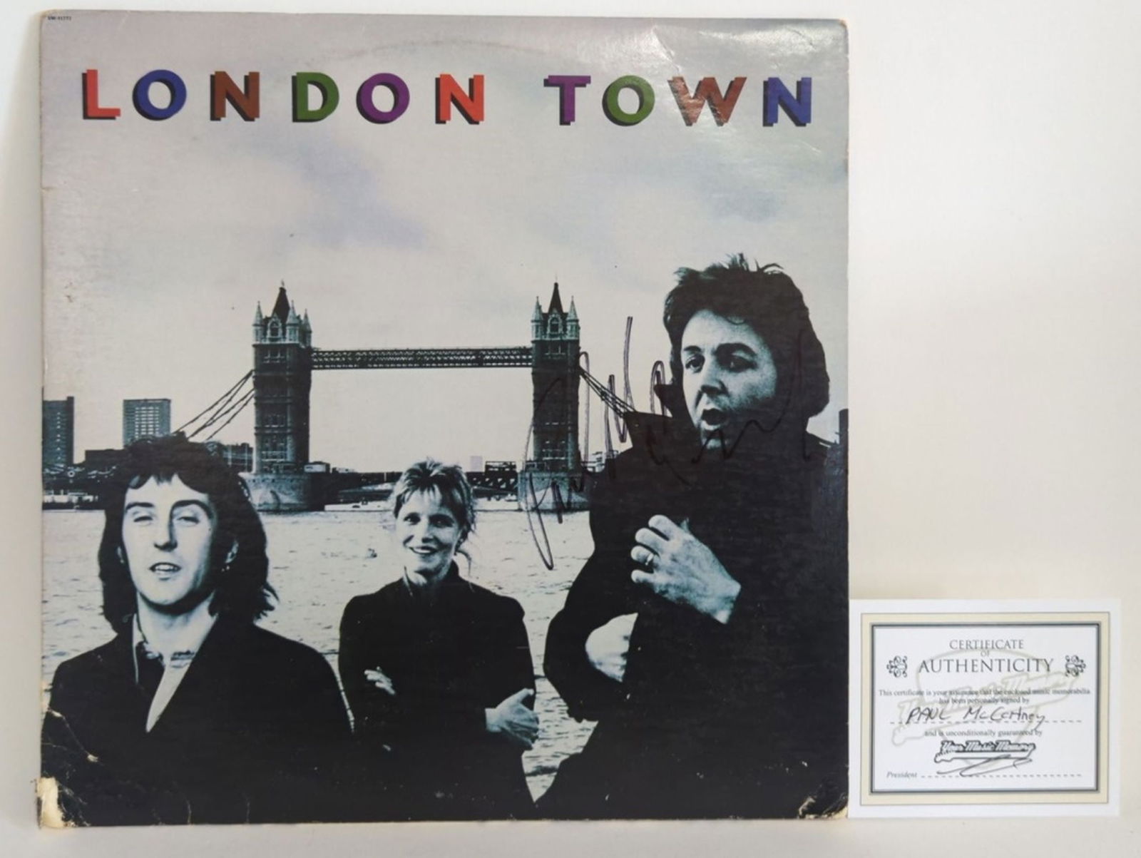 Signed Paul McCartney London Town Album COA (1 of 10)