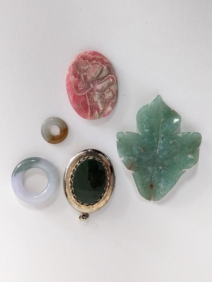 5 Antique Chinese Jade Pendant Collection (1 of 6)