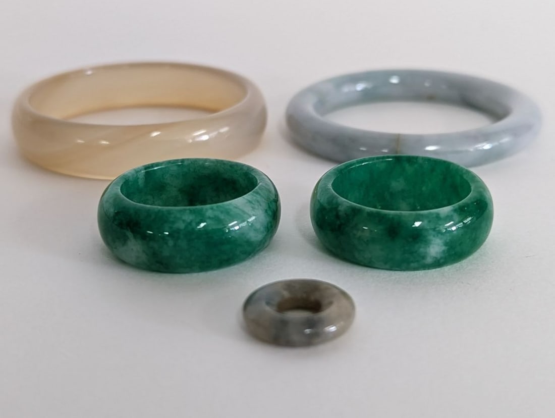 5 Antique Chinese Jade Rings (1 of 6)