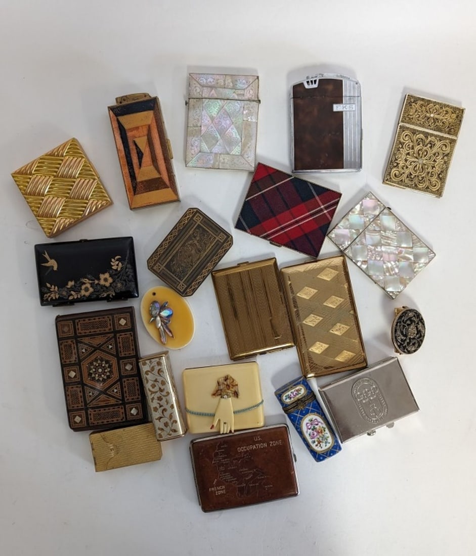 20 Vintage Lighters, Lipsticks, & Cases (1 of 4)