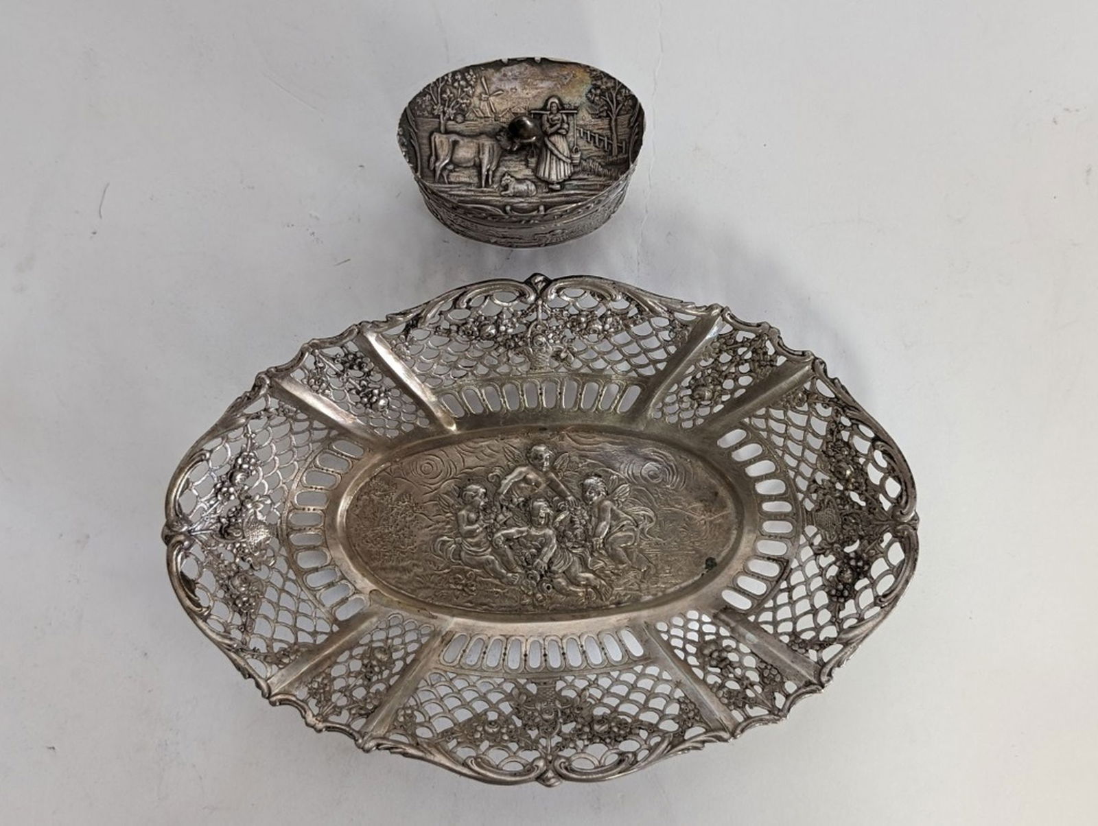 800 Silver Cherub Tray & Tea Caddy 261 grams (1 of 8)