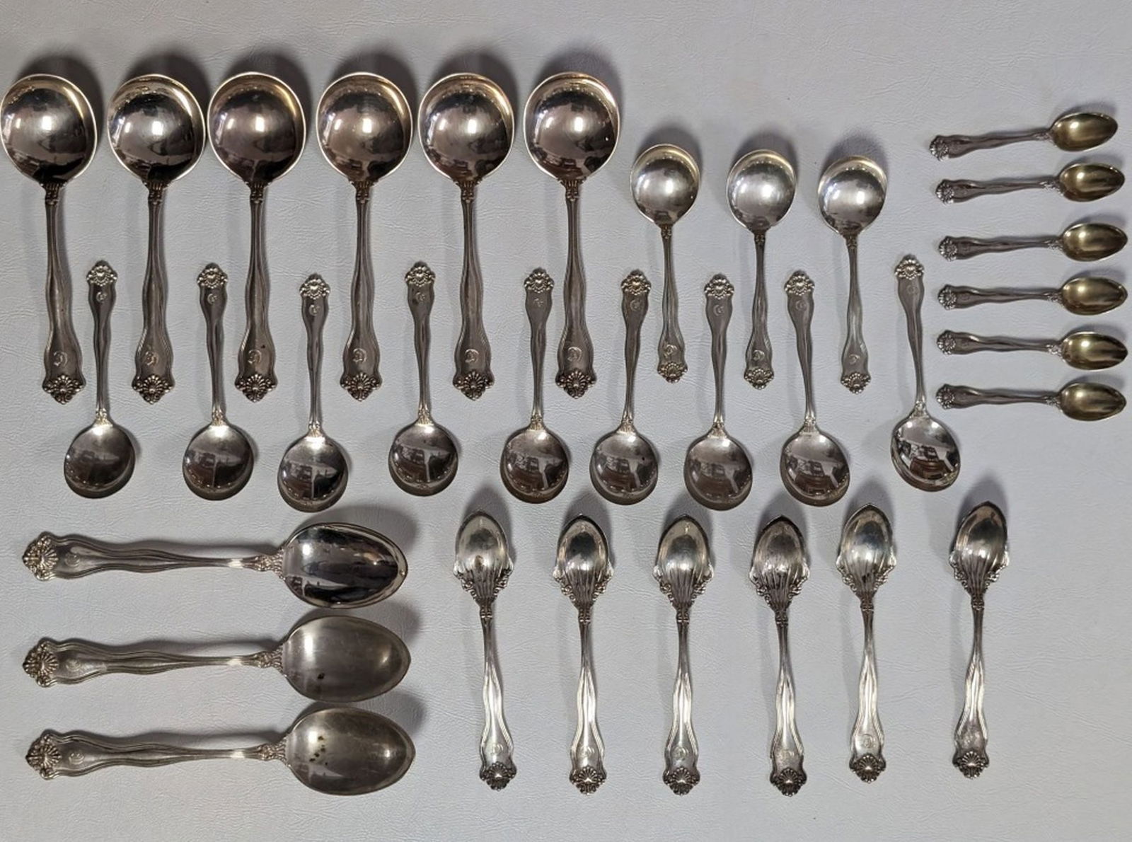 33 International Sterling "Winchester" Spoons (1 of 17)
