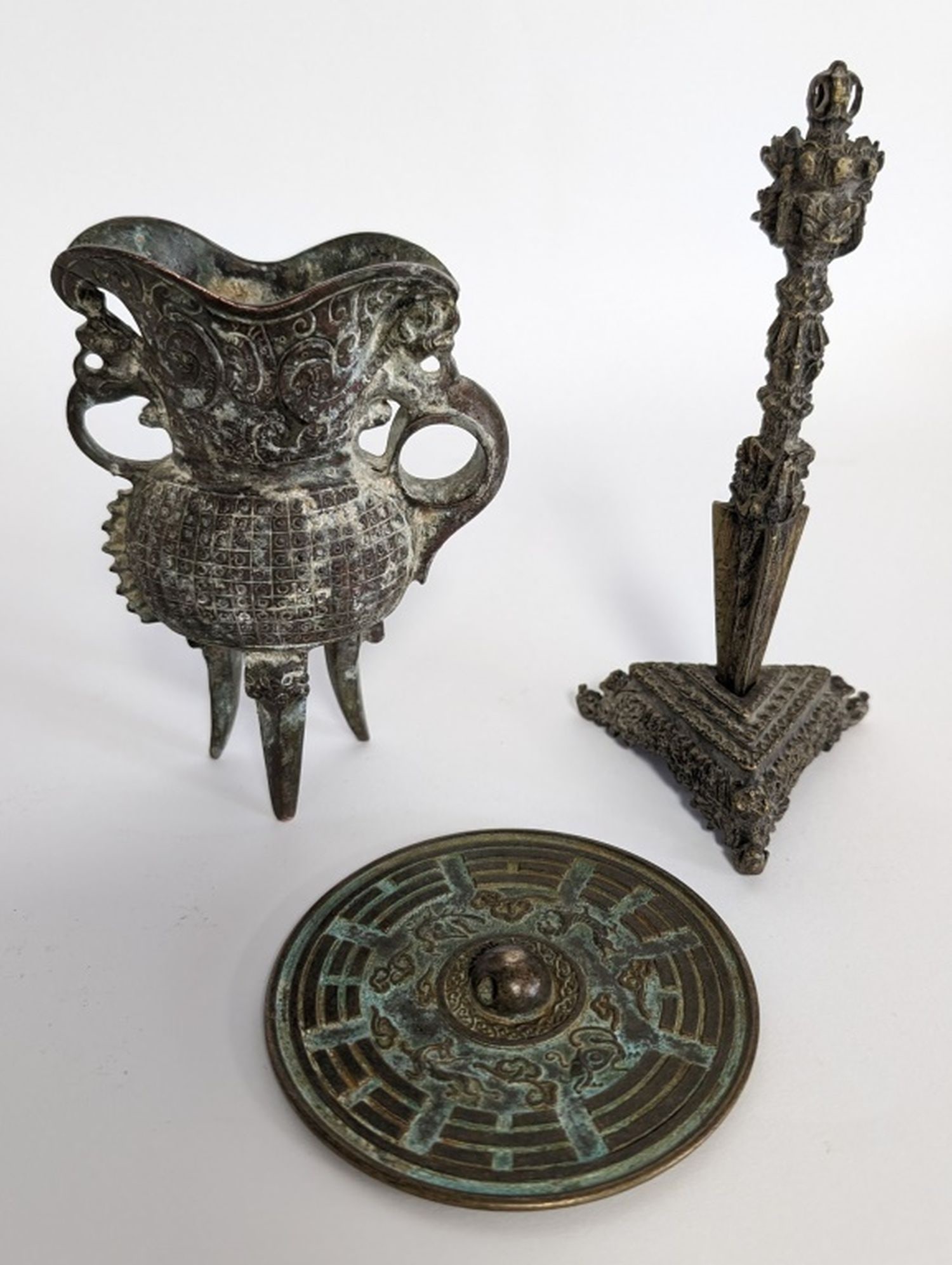 Antique Chinese Wine Cup, Mirror, & Dagger: 3 Antique Chinese Bronze pieces. All items for one money! Good condition showing minor aging and wear. Please be sure to view all photos for condition. From a fine Chinese owned estate in New Jersey.