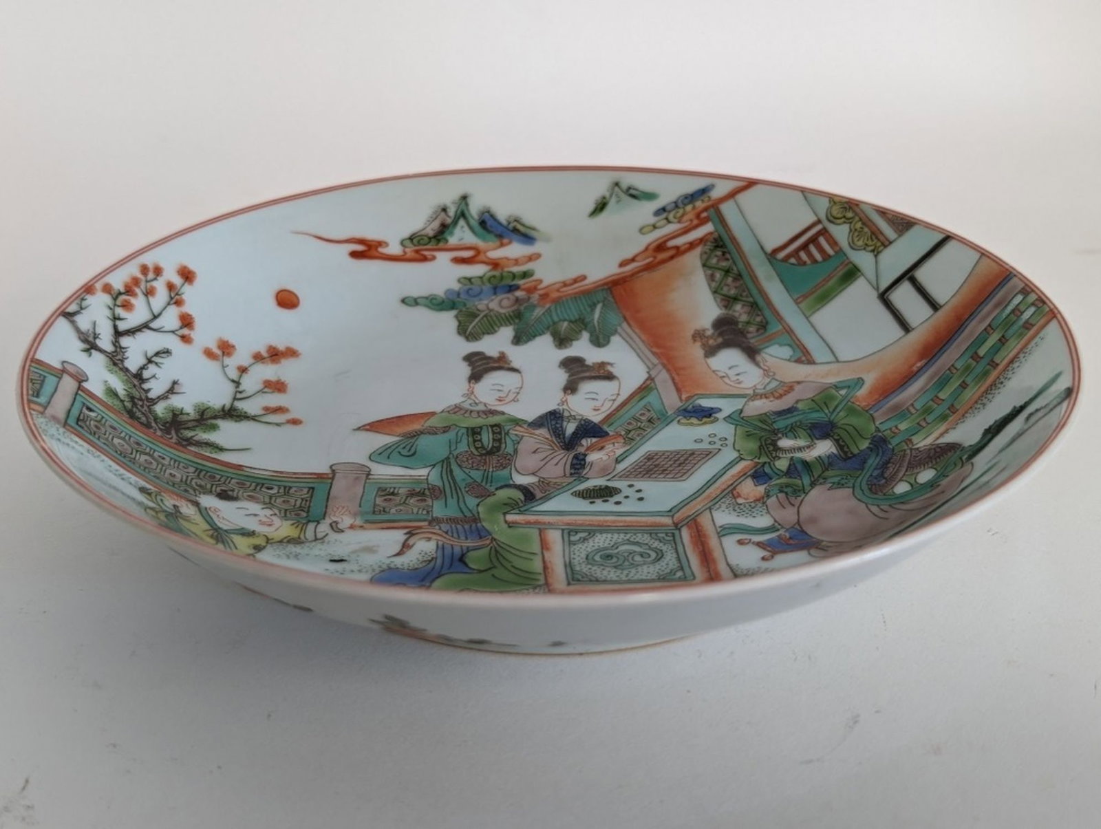 Antique Chinese Porcelain Bowl 8.75"W: Gorgeous antique Chinese porcelain bowl with Asian figures playing a board game. 8.75W in. Very good condition. Please be sure and view all photos for condition. From a fine, Chinese owned, estate in 
