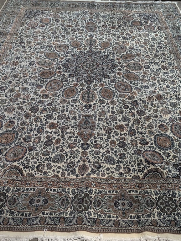 Tabriz Style Wool Rug 9.7 x 12.10 (1 of 12)
