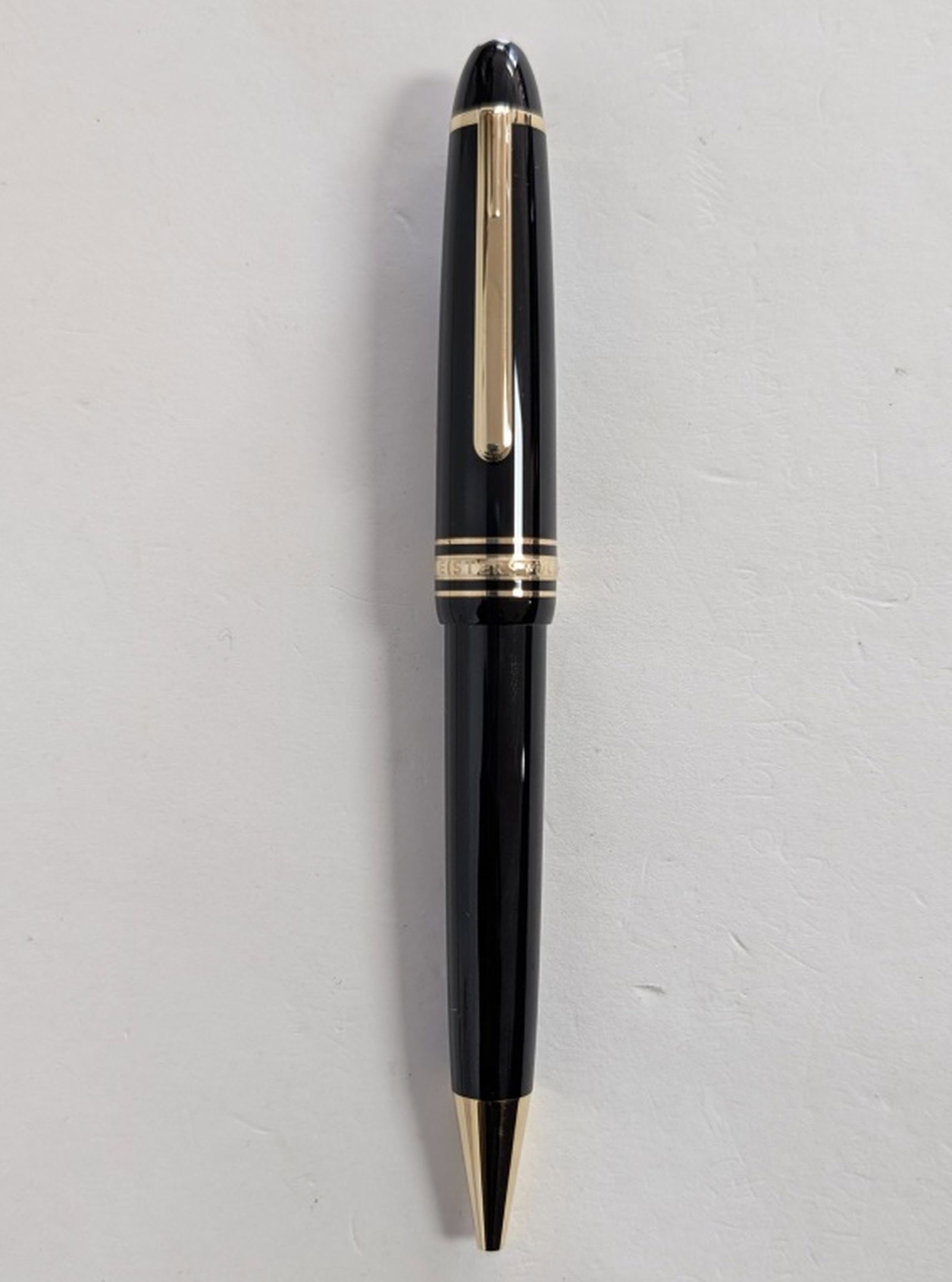 MONTBLANC Meisterstuck Le Grand Ballpoint Pen: Never used MONTBLANC Meisterstuck Le Grand Ballpoint Pen. Very good condition. Please be sure and view all photos for condition. No box.