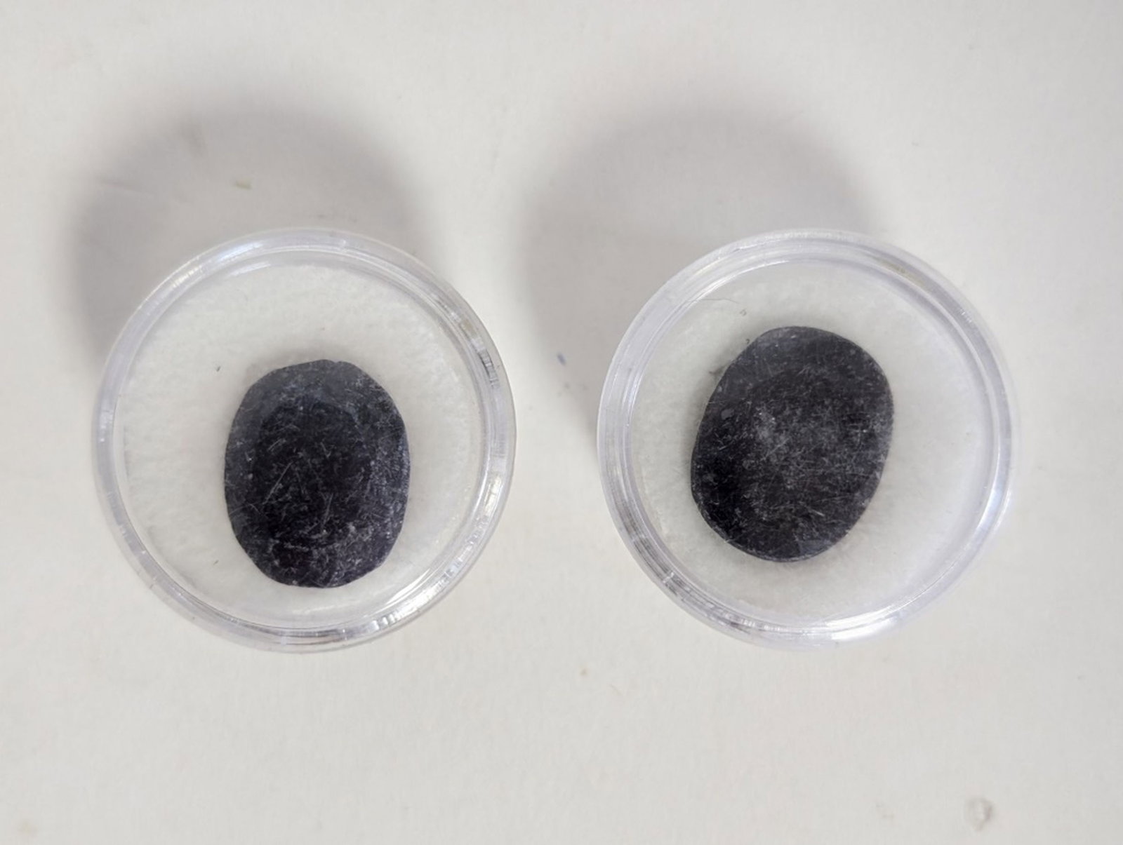 2 Large Blue Sapphire Loose Stones: 2 Large blue sapphire loose gem stones. One is 19.95 ct. and the other is very close to that size. Both for one money!