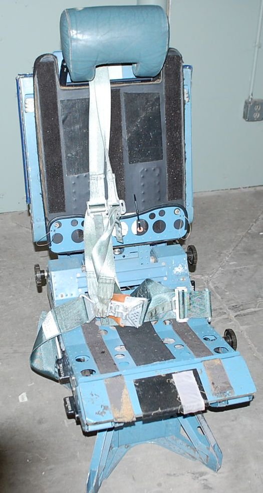 C-5 GALAXIE FLIGHT ENGINEER SEAT: ORIGINAL, NEEDS CUSHIONS, GREAT FOR GAME DAY CHAIR