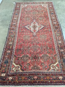 Hoseinabad Hand Woven Rug 4.9 x 9.3 ft